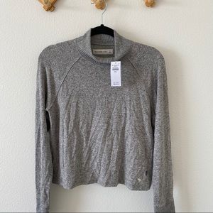 New Soft Abercrombie & Fitch Gray Sweater